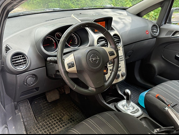 Opel Corsa 10 of 10