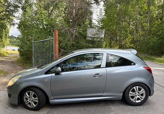 Opel Corsa 3 of 10