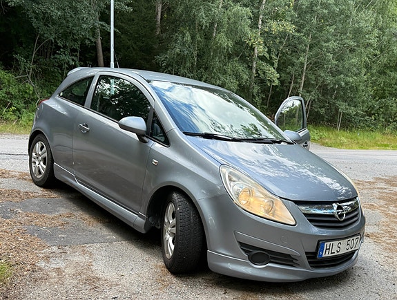 Opel Corsa 2 of 10
