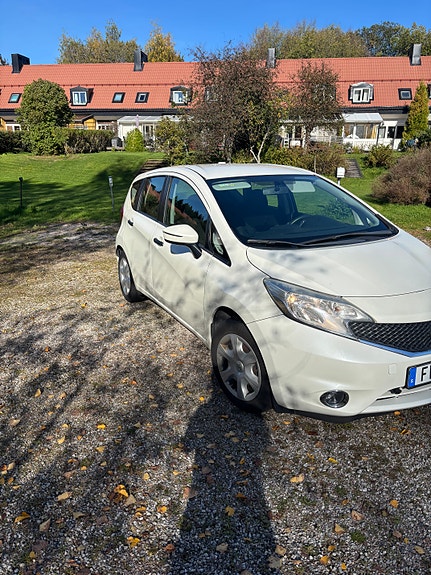 Nissan Note 3 of 12