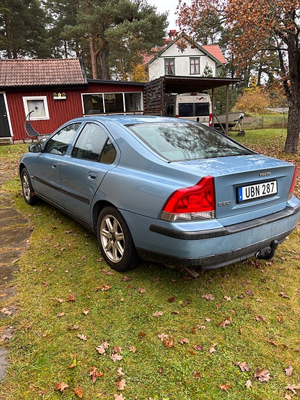 Volvo S60 4 of 11