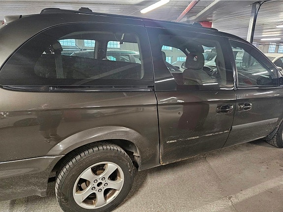 Chrysler Grand Voyager 3 of 7