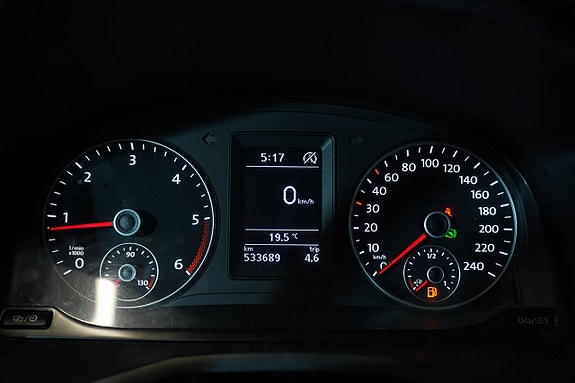 Volkswagen Caddy Maxi 14 of 18