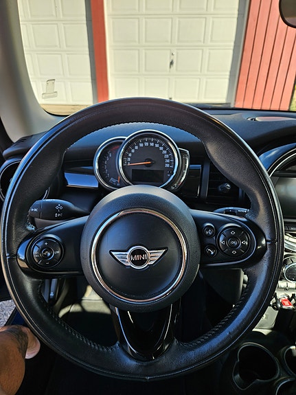 MINI Cooper 7 of 9