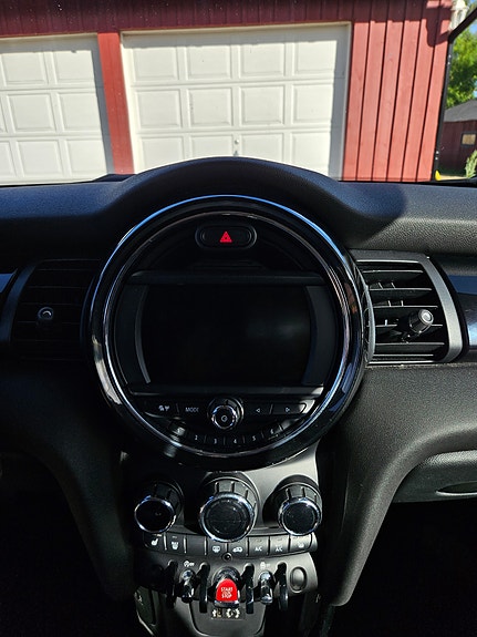 MINI Cooper 9 of 9