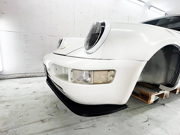 Porsche 911 Turbo 14 of 26