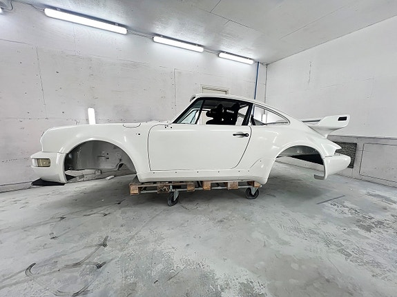 Porsche 911 Turbo 21 of 26