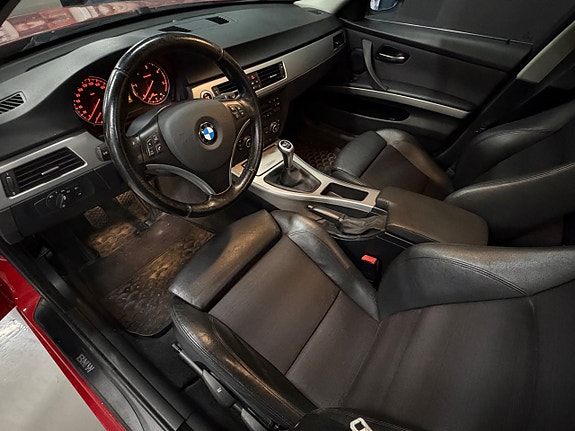 BMW 330xd 9 of 11