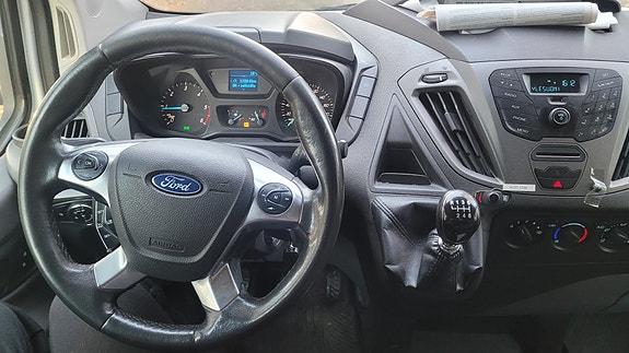 Ford Transit Custom 4 of 9