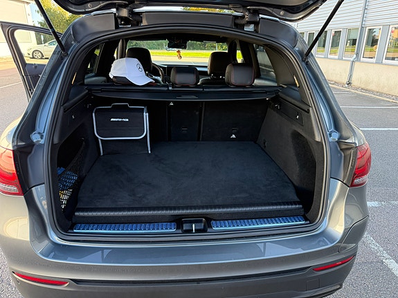 Mercedes-Benz GLC300 de 16 of 20