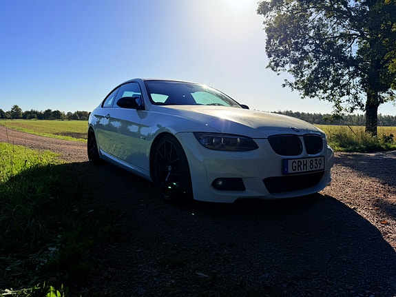 BMW 335d 3 of 4