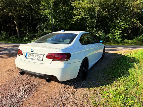 BMW 335d 2 of 4