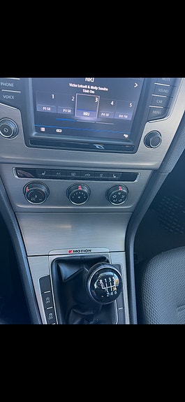 Volkswagen Golf VII 2 of 4