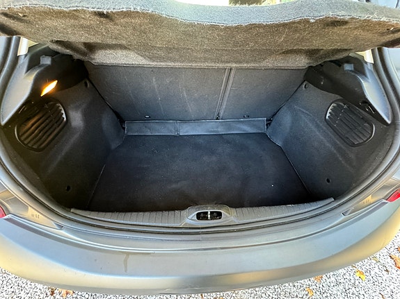 Peugeot 208 7 of 11