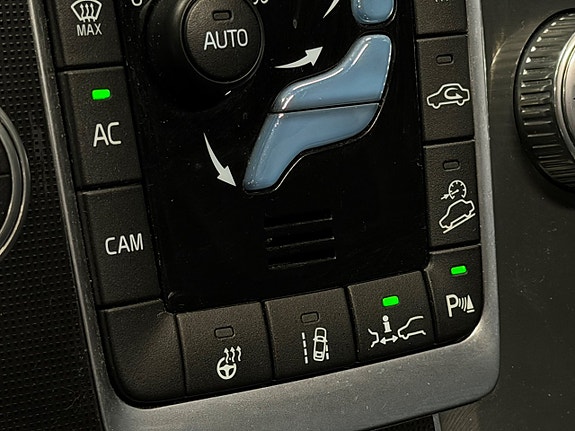 Volvo XC60 19 of 24