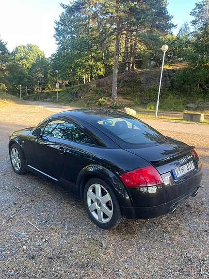 Audi TT 4 of 7