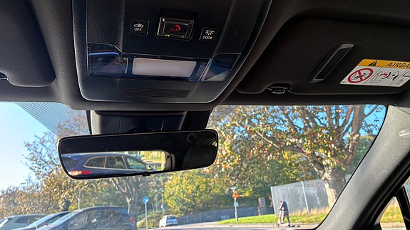Lexus UX250h 9 of 21