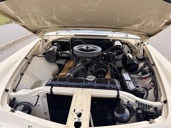 Chrysler New Yorker 15 of 16
