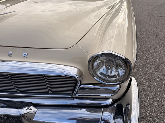 Chrysler New Yorker 8 of 16