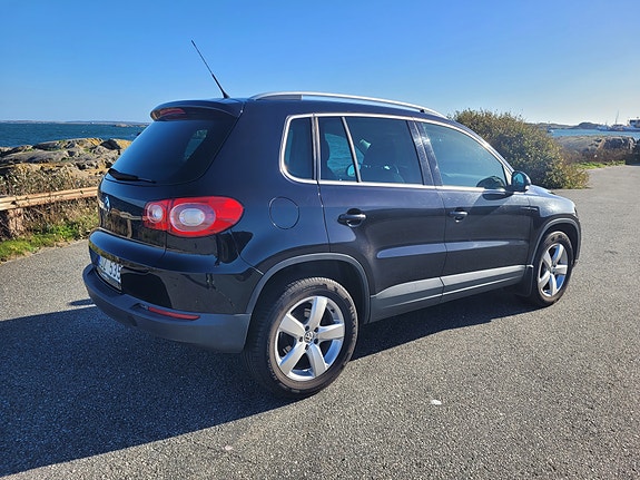Volkswagen Tiguan 4 of 11