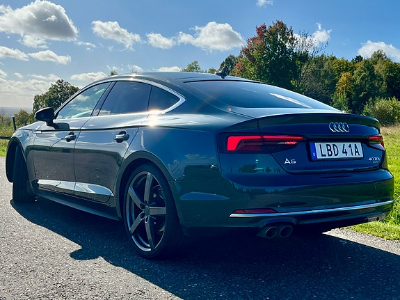 Audi A5 4 of 6