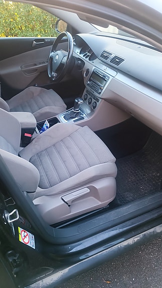 Volkswagen Passat 3 of 6