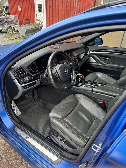 BMW M550d 8 of 24