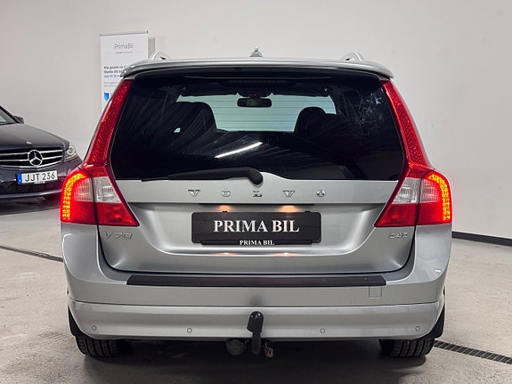 Volvo V70 5 of 24