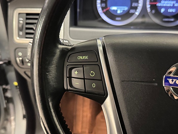 Volvo V70 14 of 24