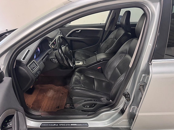 Volvo V70 9 of 24
