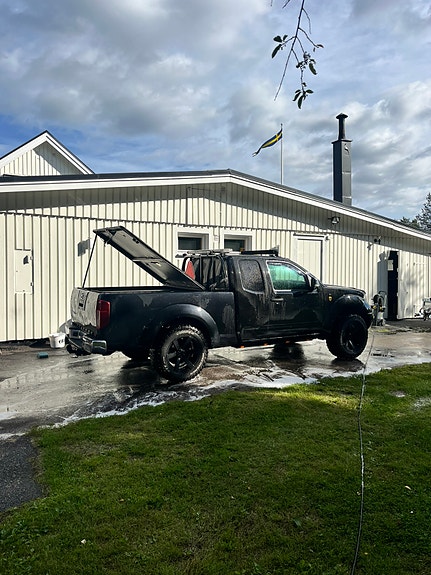 Nissan Navara 5 of 8