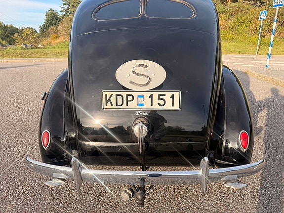 Ford Standard 4 of 12