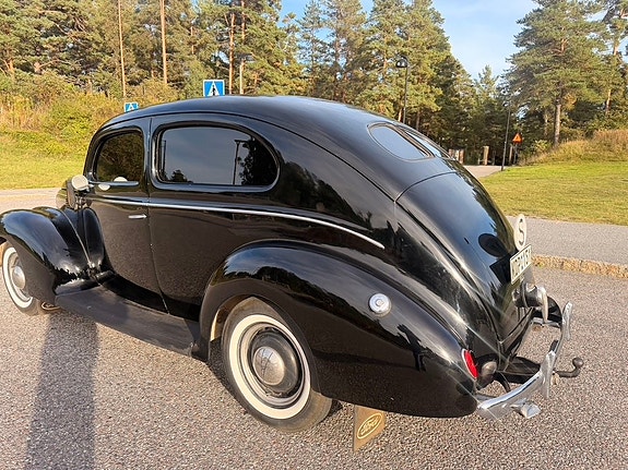 Ford Standard 3 of 12