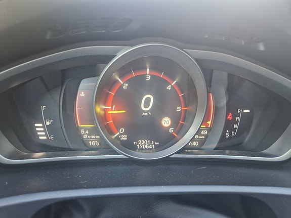 Volvo V40 7 of 12
