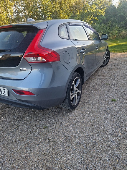 Volvo V40 5 of 12