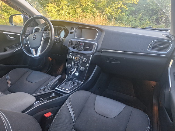 Volvo V40 10 of 12