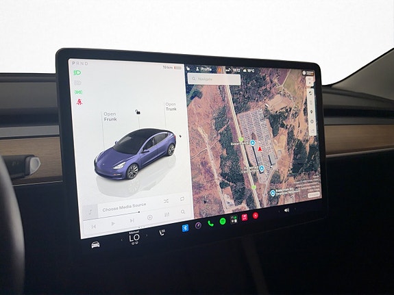Tesla Model 3 28 of 30