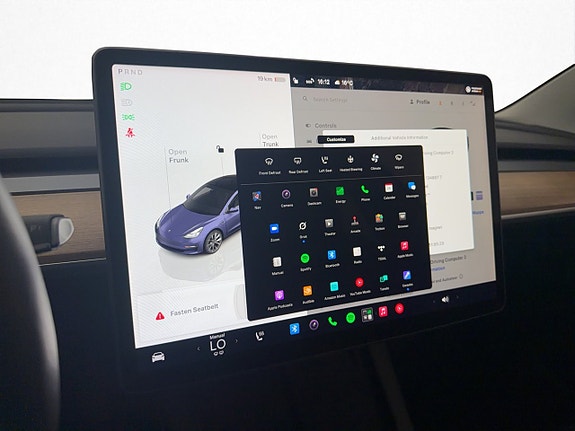 Tesla Model 3 24 of 30