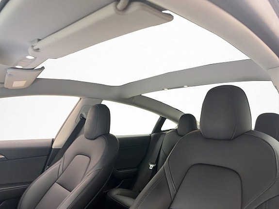 Tesla Model 3 18 of 30