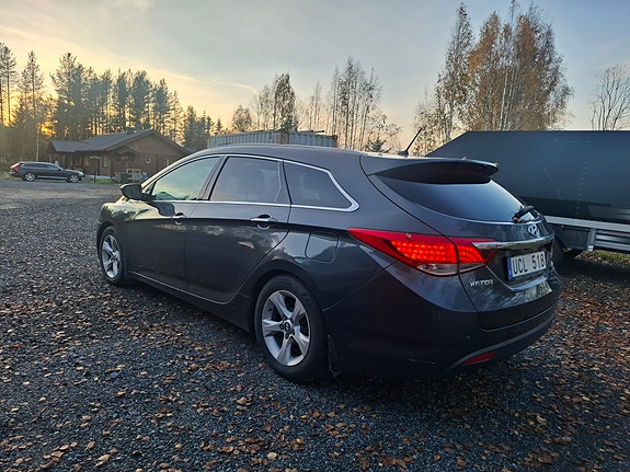 Hyundai i40 3 of 6