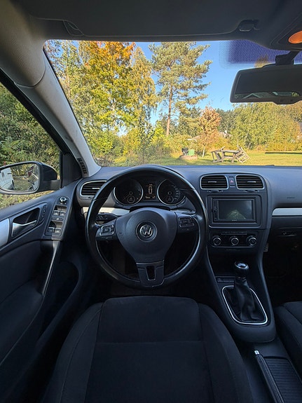 Volkswagen Golf VI 6 of 10