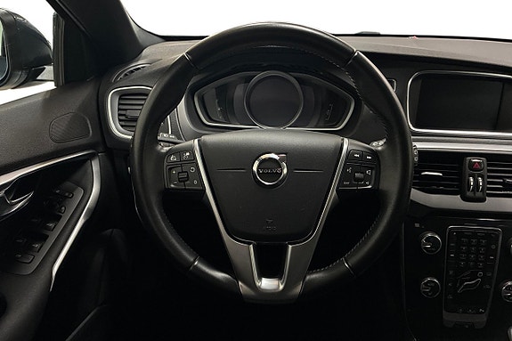 Volvo V40 16 of 30