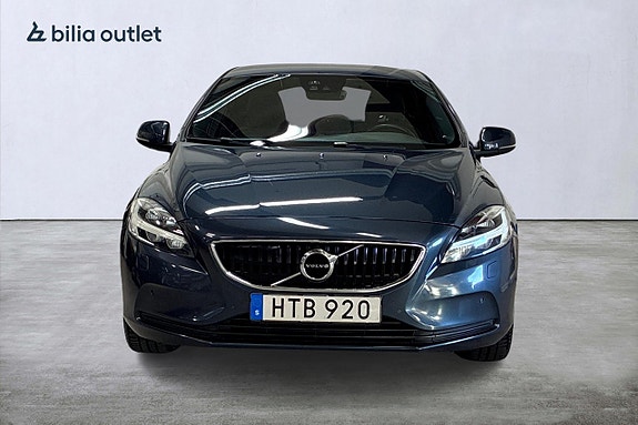 Volvo V40 3 of 30