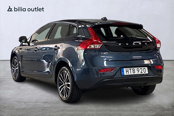 Volvo V40 8 of 30