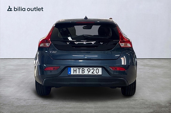 Volvo V40 7 of 30
