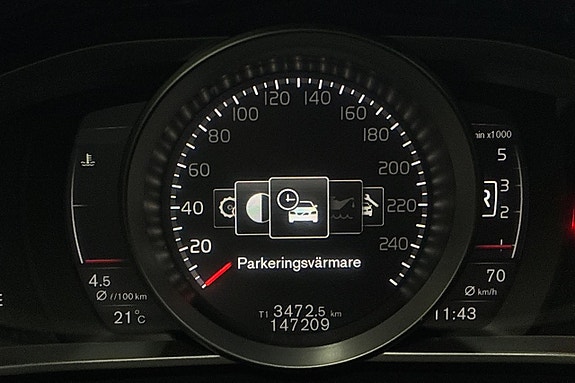 Volvo V40 24 of 30