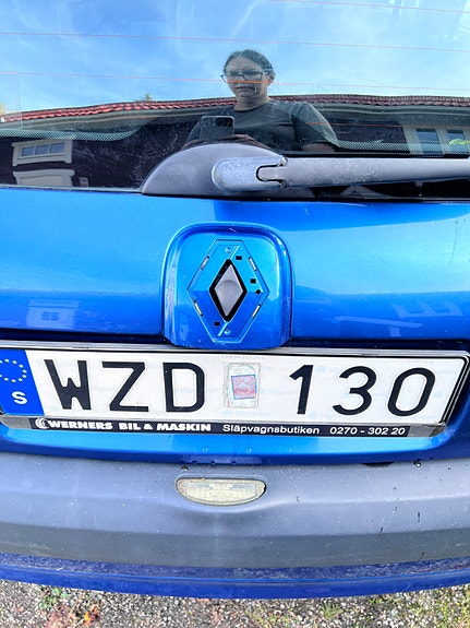 Renault Clio 10 of 13