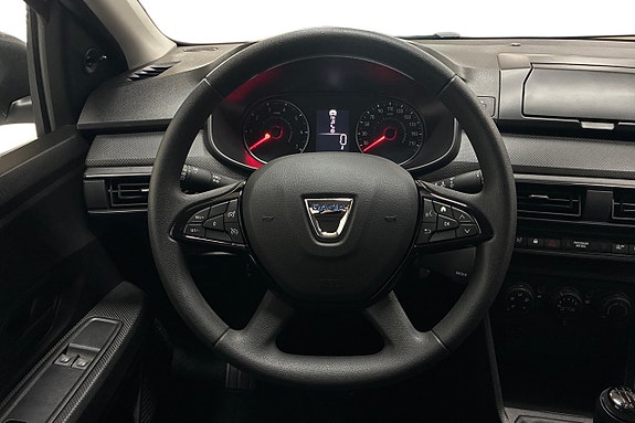 Dacia Sandero 16 of 28