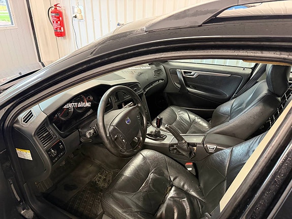 Volvo V70 7 of 7