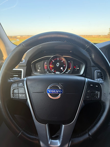 Volvo V70 8 of 11